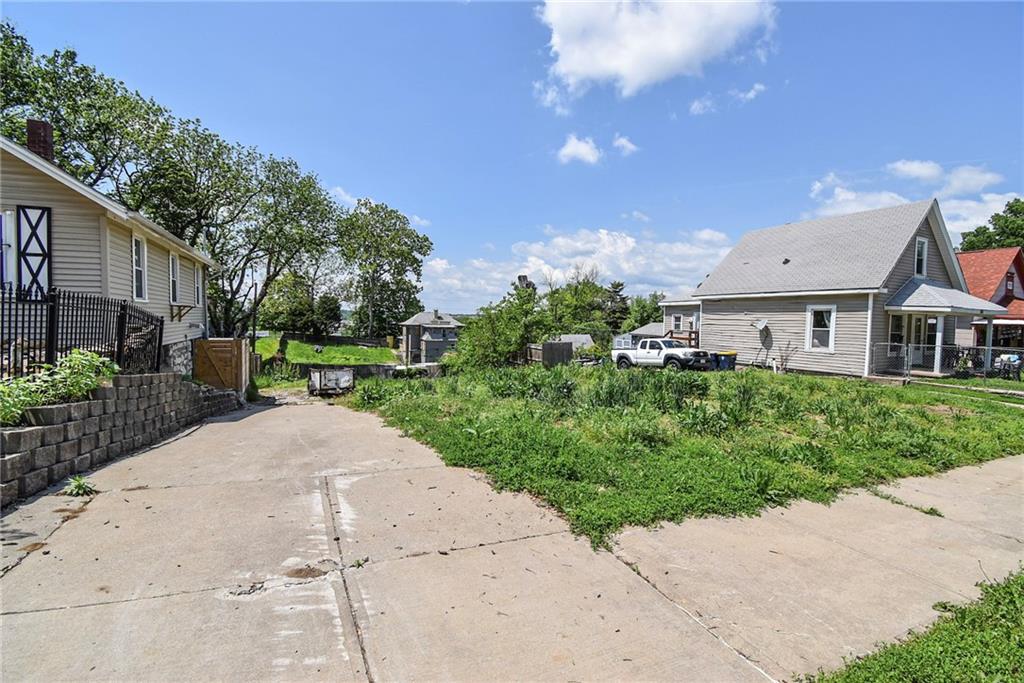 Listing Photo MLS #HMS2614534