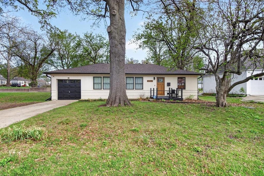 Listing Photo MLS #HMS2614986