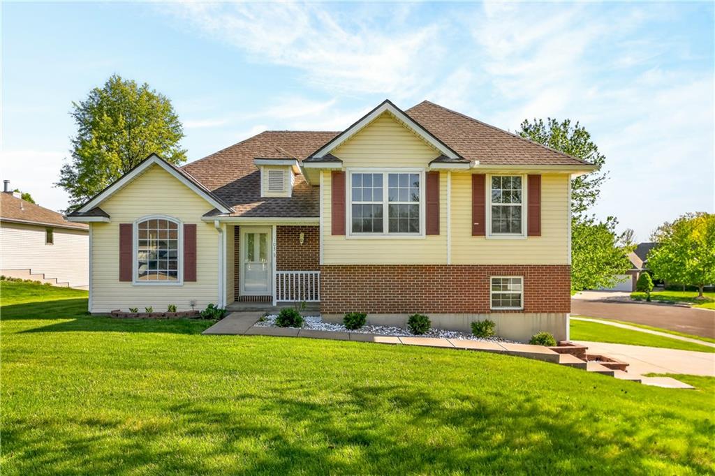 Listing Photo MLS #HMS2615075