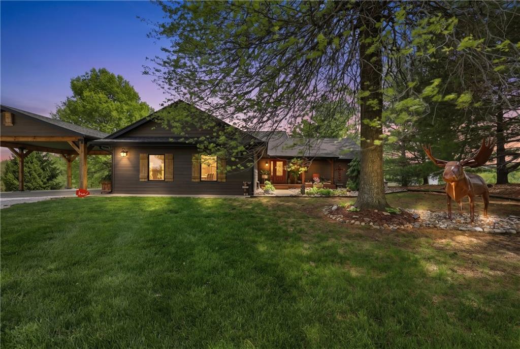 Listing Photo MLS #HMS2615127