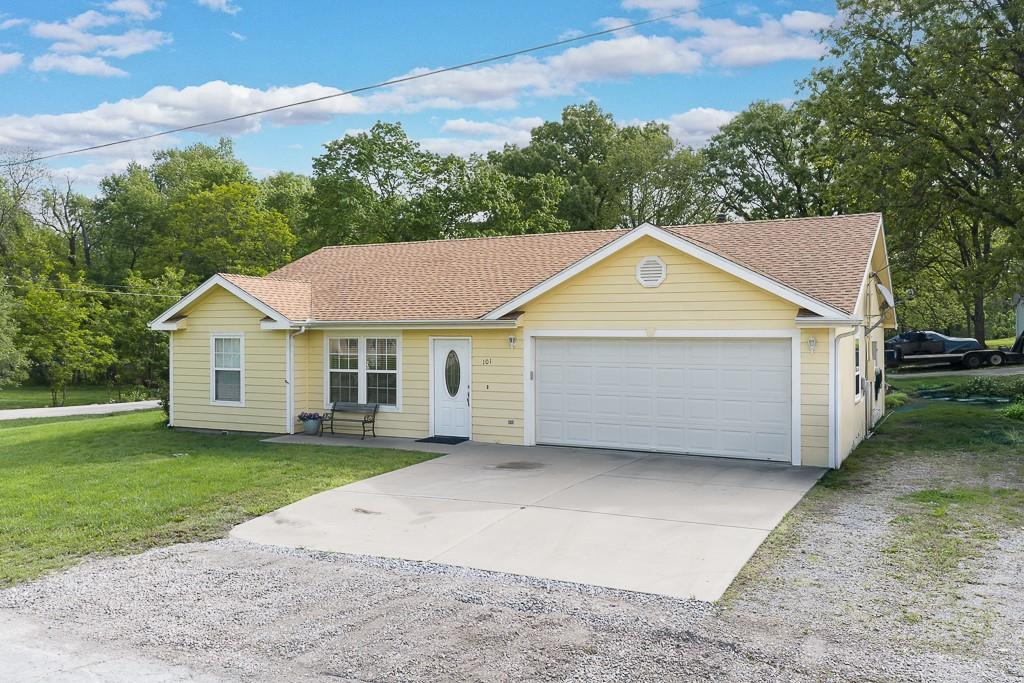 Listing Photo MLS #HMS2615345