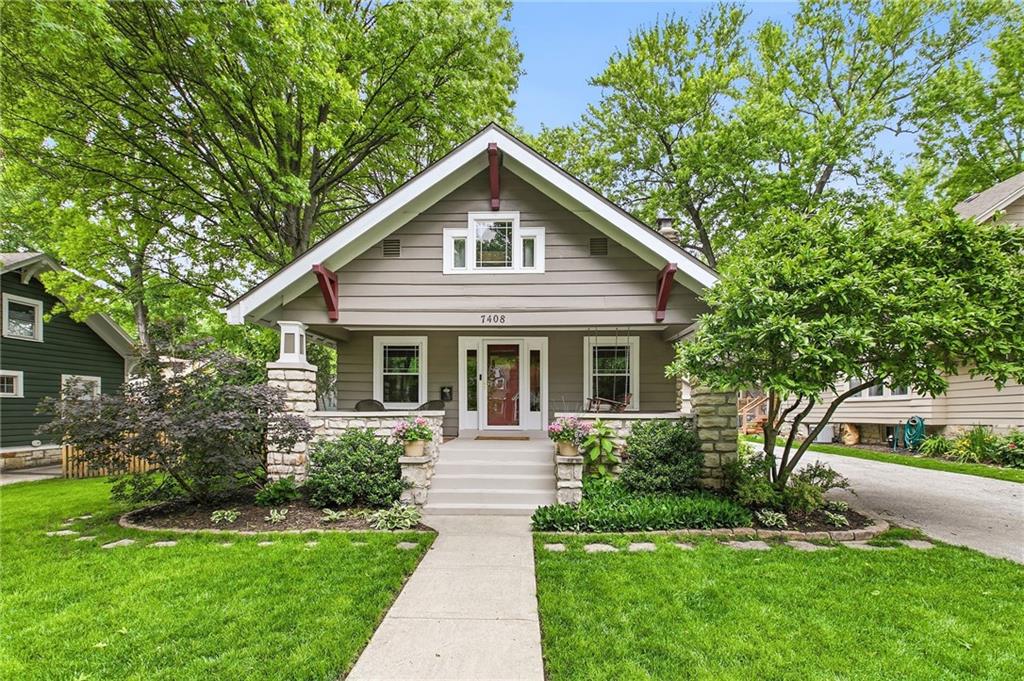 Listing Photo MLS #HMS2615356