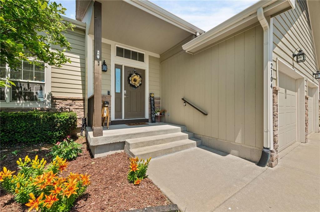 Listing Photo MLS #HMS2615452