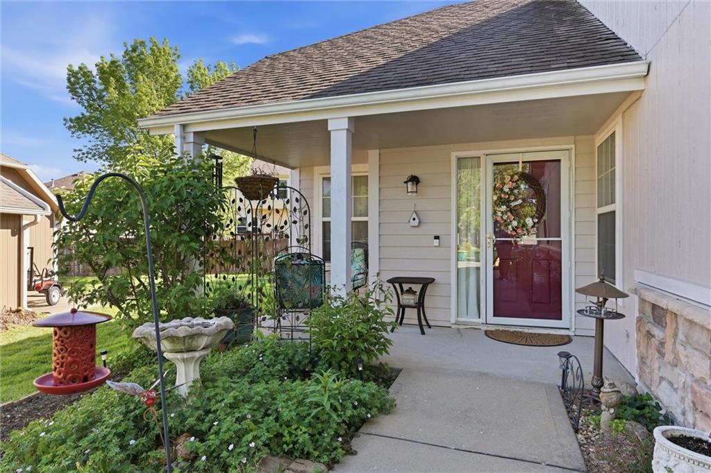 Listing Photo MLS #HMS2615486