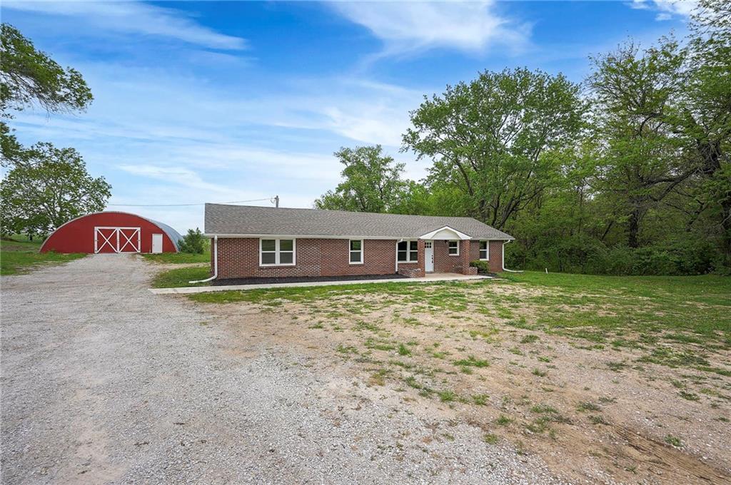 Listing Photo MLS #HMS2615703