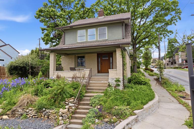 Listing Photo MLS #HMS2615826