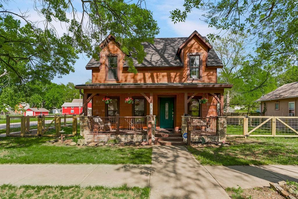 Listing Photo MLS #HMS2615940