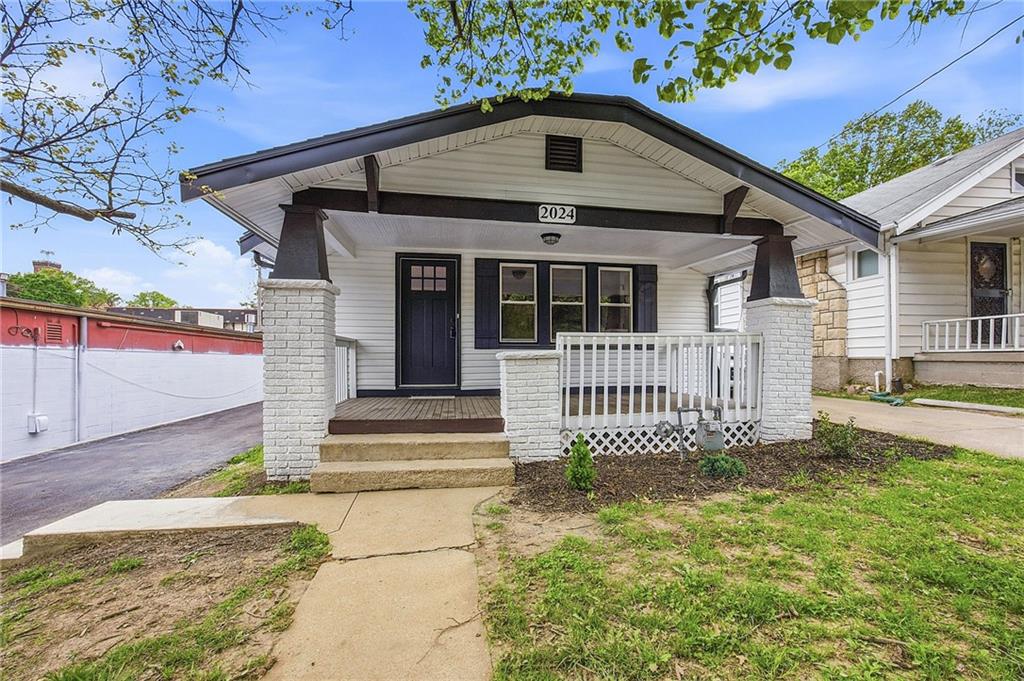 Listing Photo MLS #HMS2616396