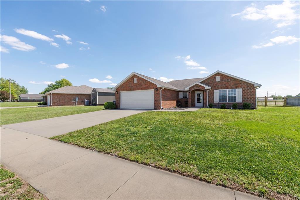 Listing Photo MLS #HMS2616430