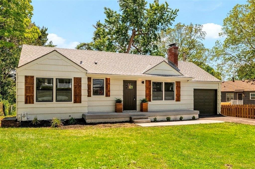 Listing Photo MLS #HMS2616483