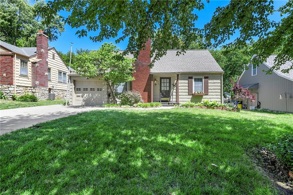 Listing Photo MLS #HMS2616601