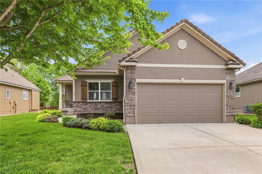 Listing Photo MLS #HMS2616678