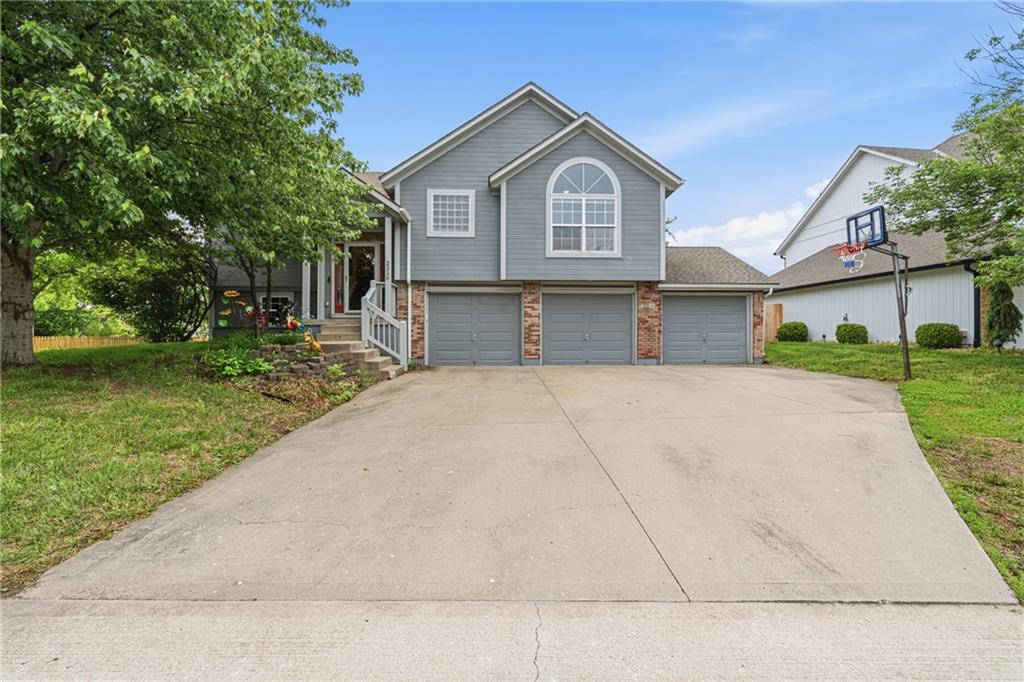 Listing Photo MLS #HMS2616757