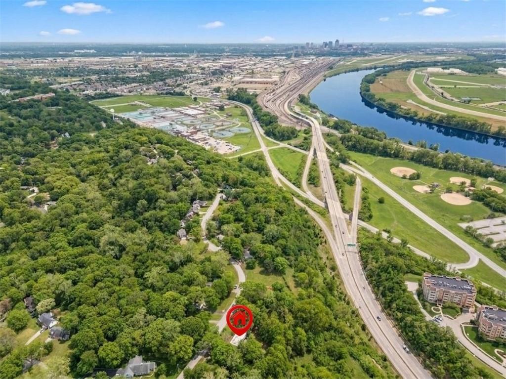 Listing Photo MLS #HMS2616869