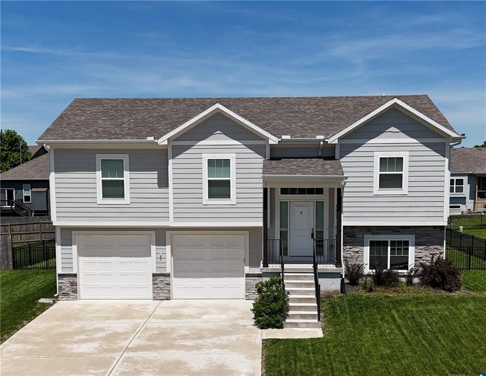 Listing Photo MLS #HMS2617134