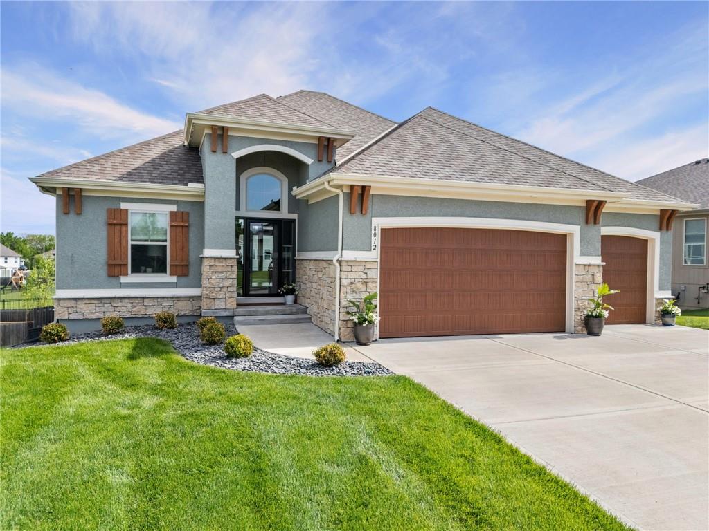 Listing Photo MLS #HMS2617152