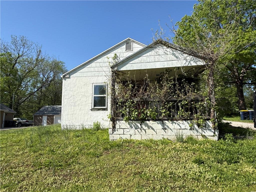Listing Photo MLS #HMS2617176