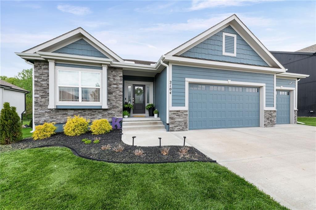 Listing Photo MLS #HMS2617280