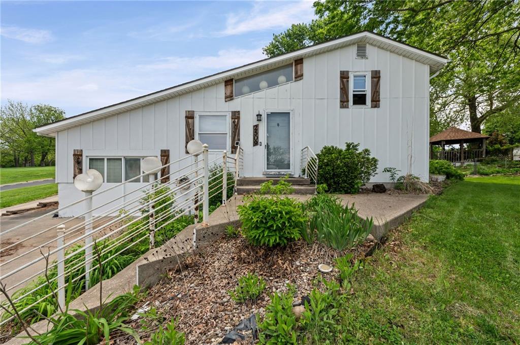 Listing Photo MLS #HMS2617300
