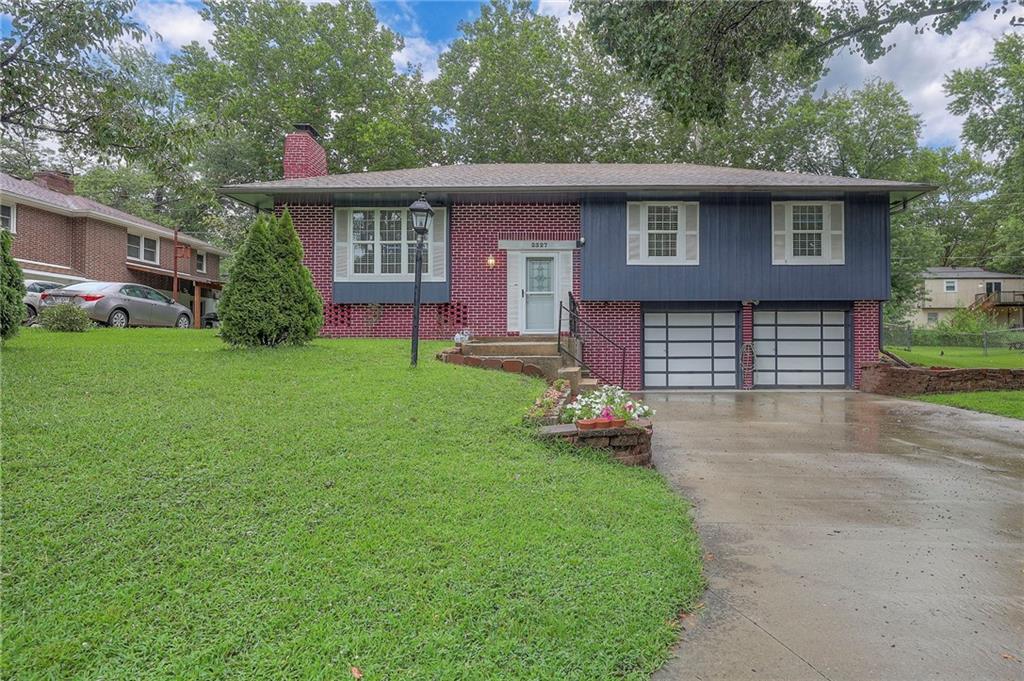 Listing Photo MLS #HMS2617682