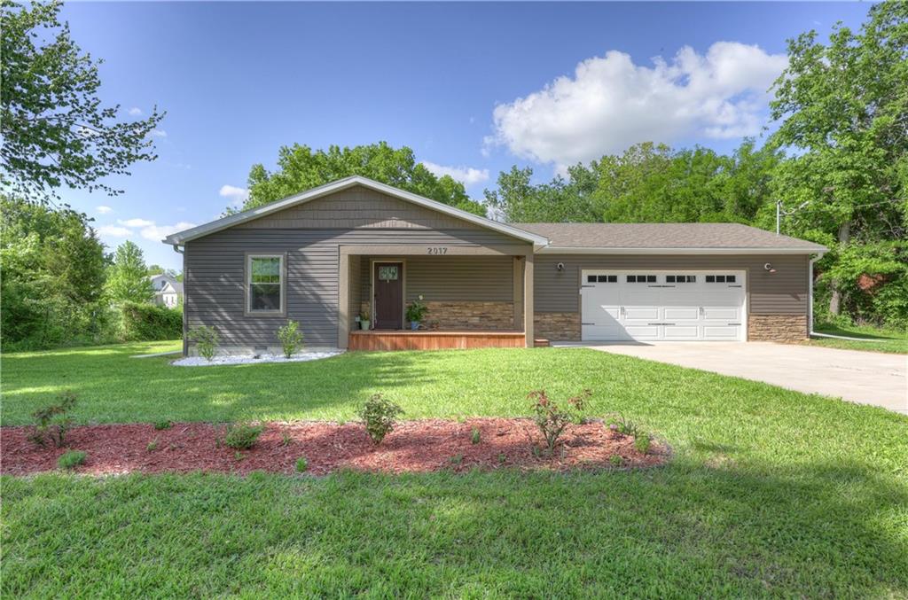 Listing Photo MLS #HMS2617728