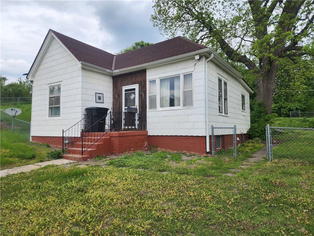 Listing Photo MLS #HMS2617928