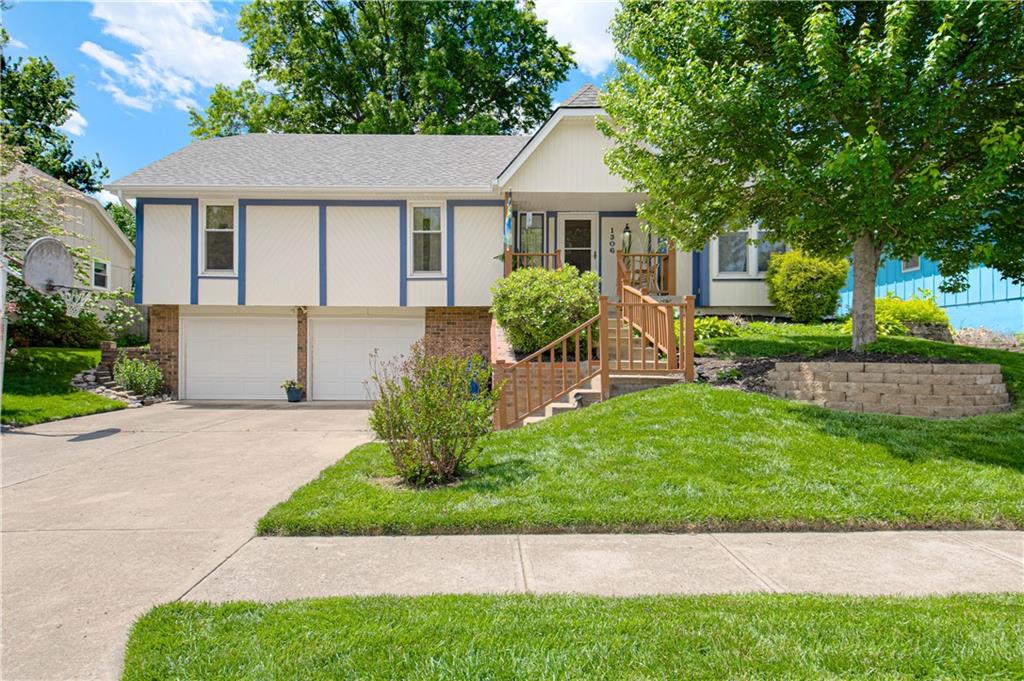 Listing Photo MLS #HMS2618130