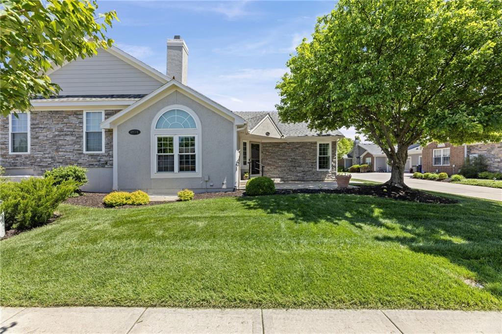 Listing Photo MLS #HMS2618330