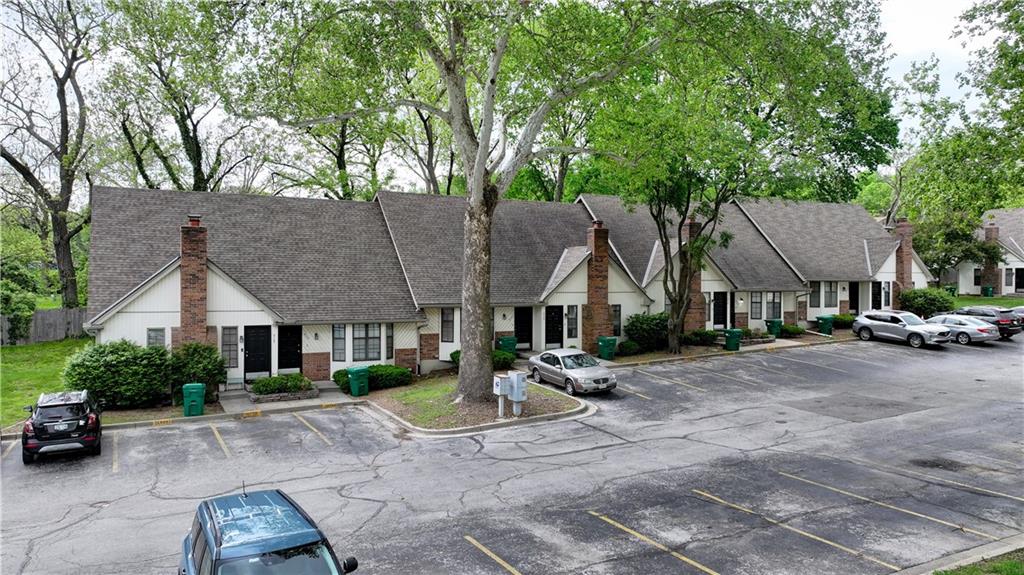 Listing Photo MLS #HMS2618362
