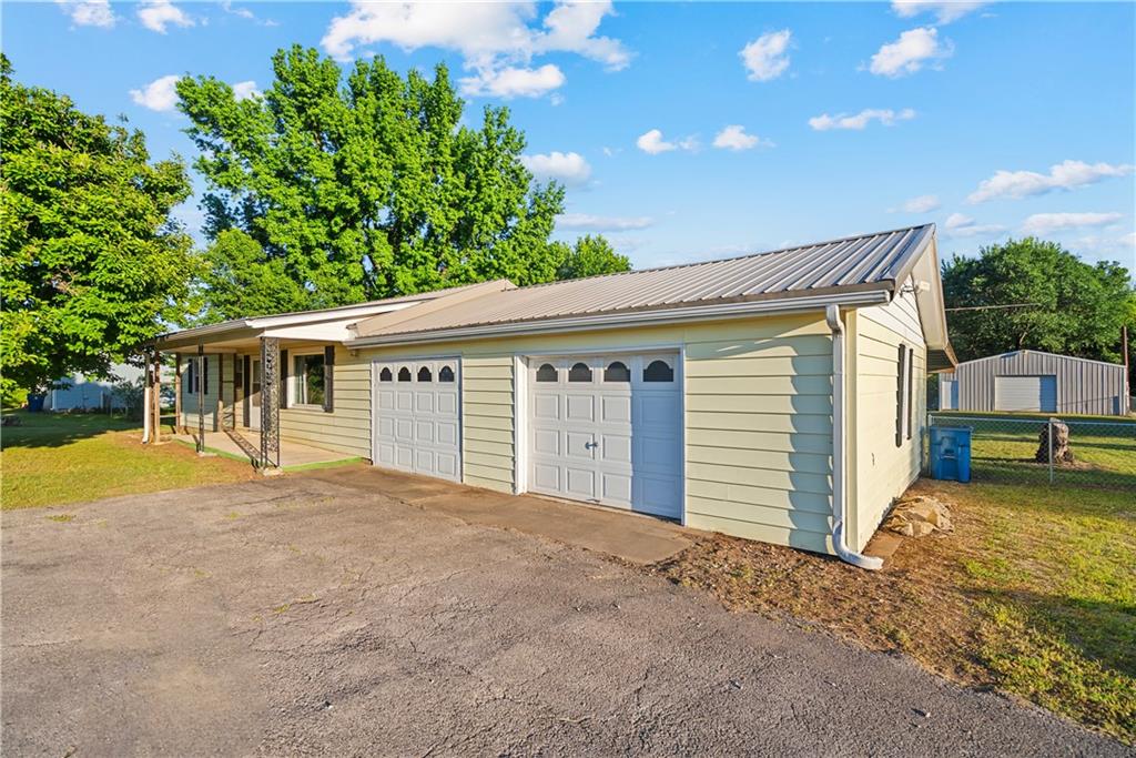 Listing Photo MLS #HMS2618565