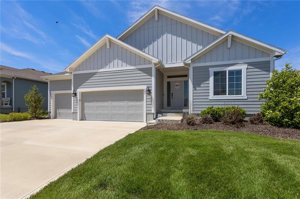 Listing Photo MLS #HMS2618575