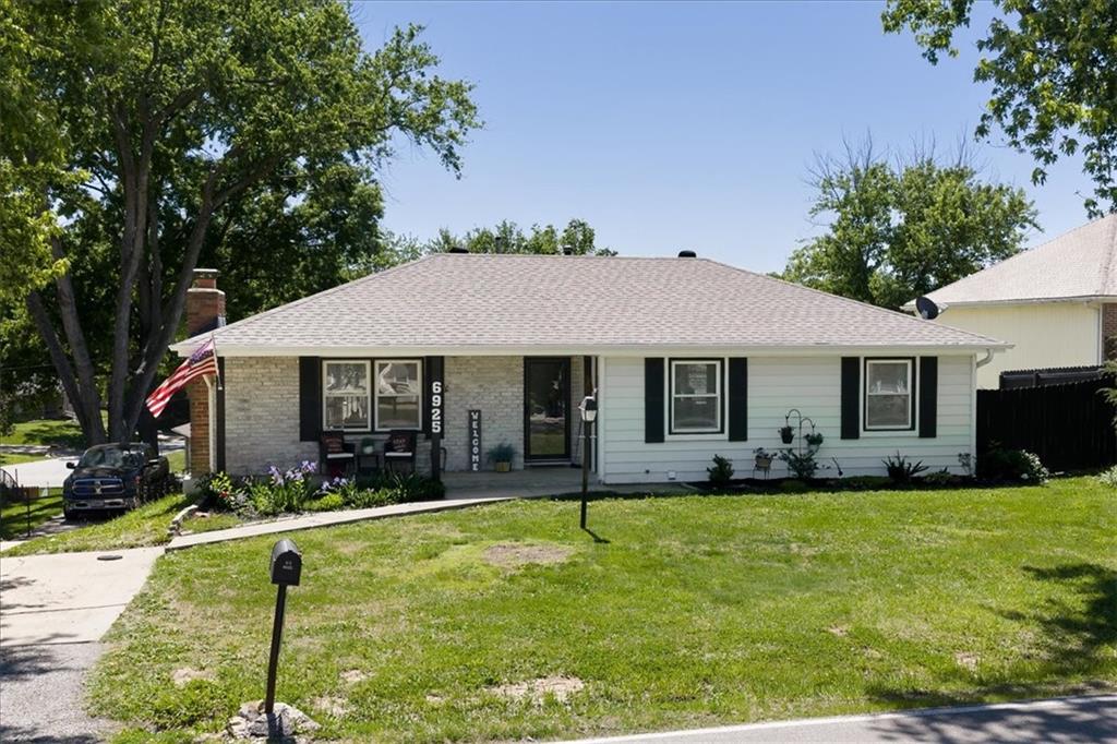 Listing Photo MLS #HMS2618609