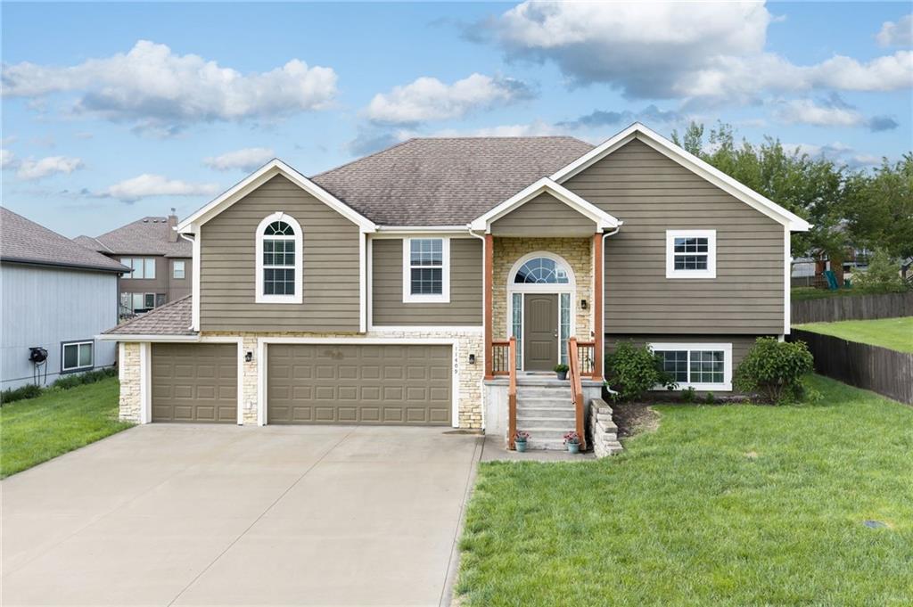 Listing Photo MLS #HMS2618825