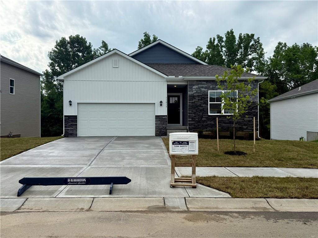 Listing Photo MLS #HMS2618904