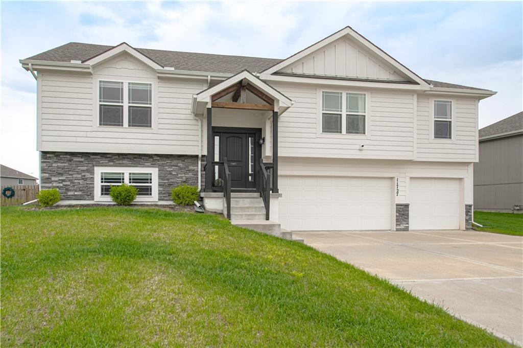 Listing Photo MLS #HMS2619250
