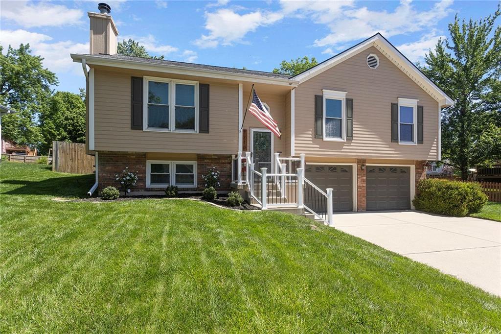 Listing Photo MLS #HMS2619306
