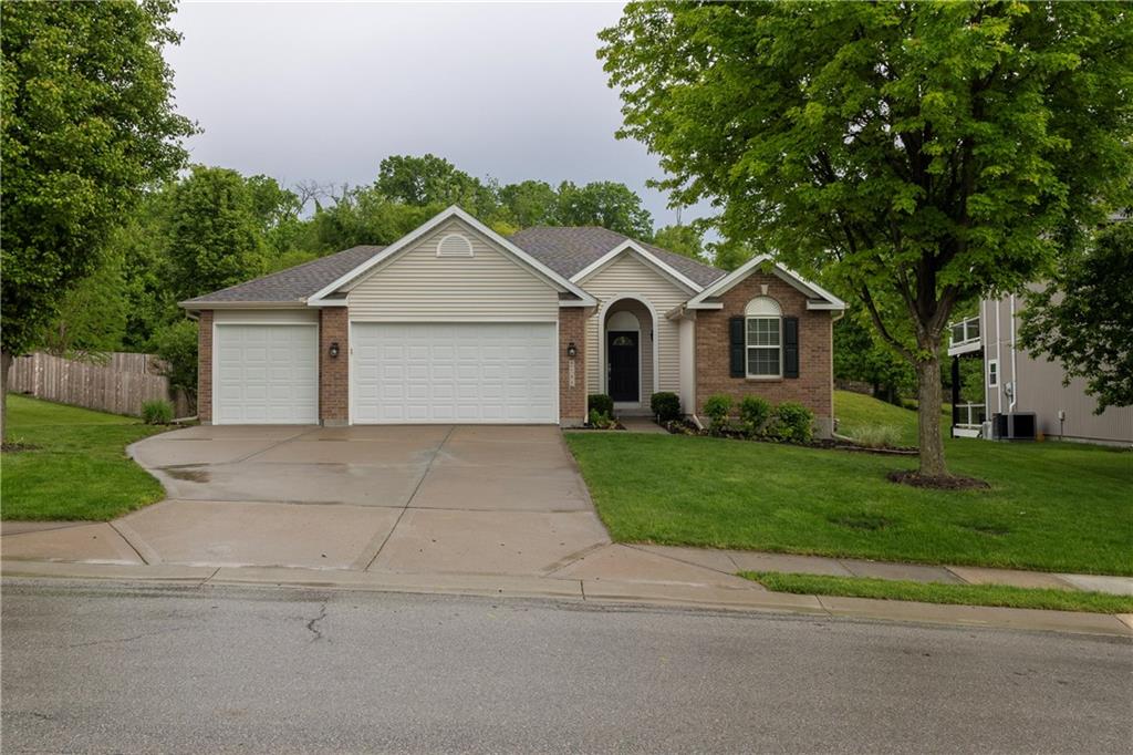 Listing Photo MLS #HMS2619356