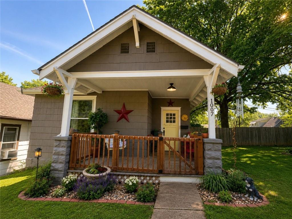 Listing Photo MLS #HMS2619449