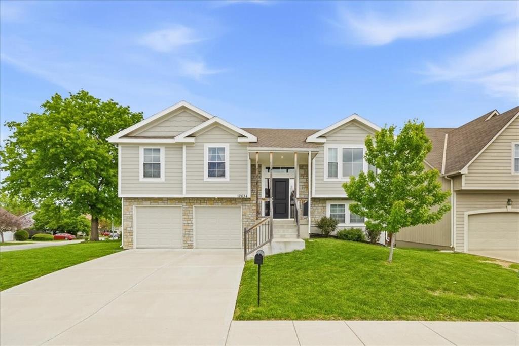 Listing Photo MLS #HMS2619790
