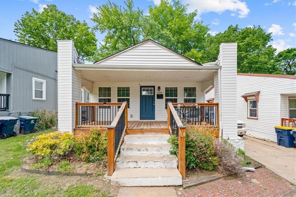 Listing Photo MLS #HMS2619957