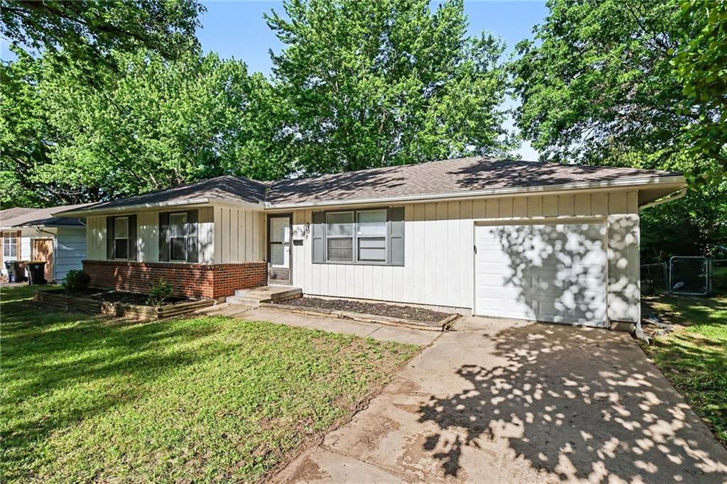 Listing Photo MLS #HMS2619972