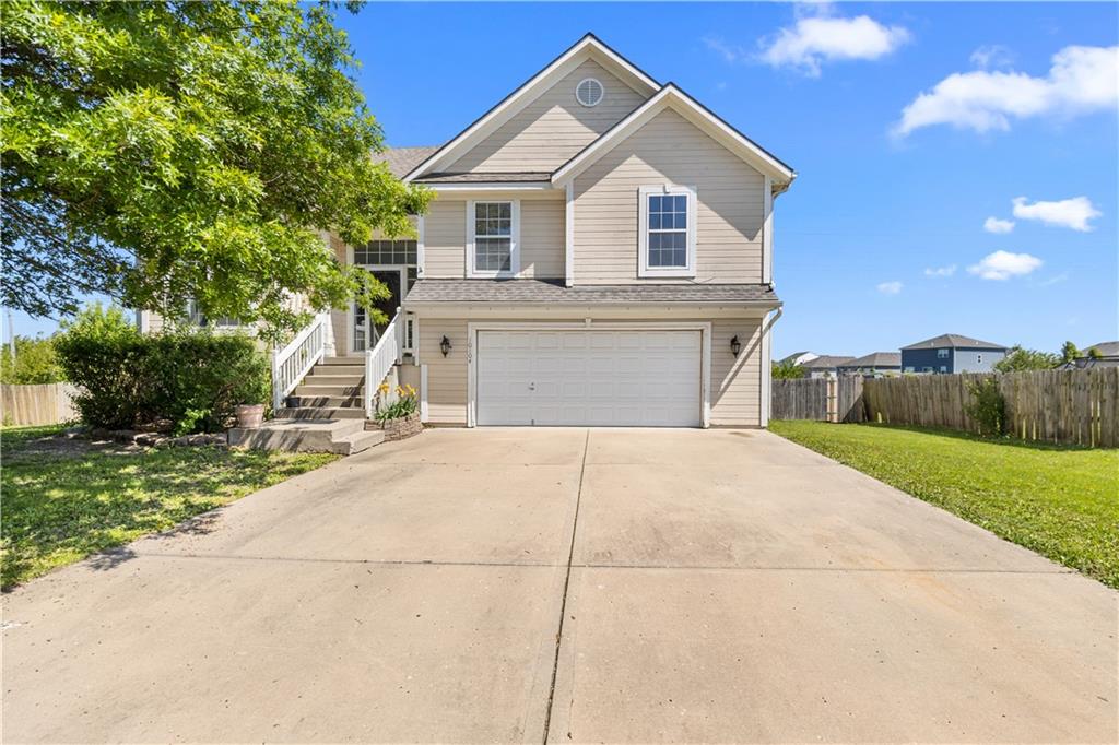 Listing Photo MLS #HMS2620072