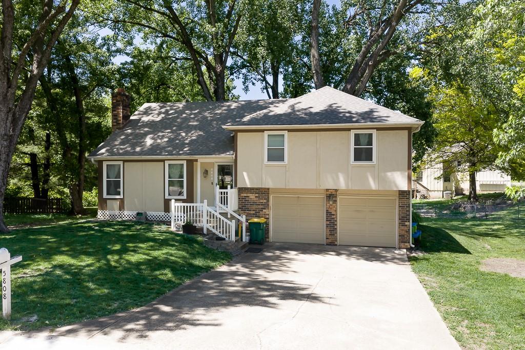 Listing Photo MLS #HMS2620304