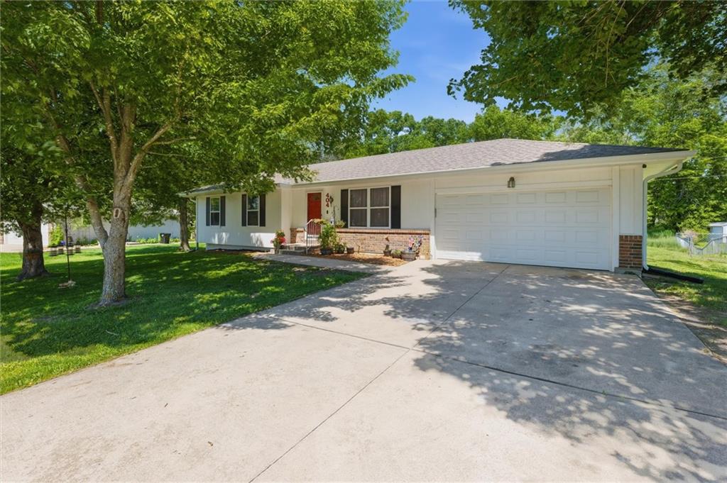 Listing Photo MLS #HMS2620490