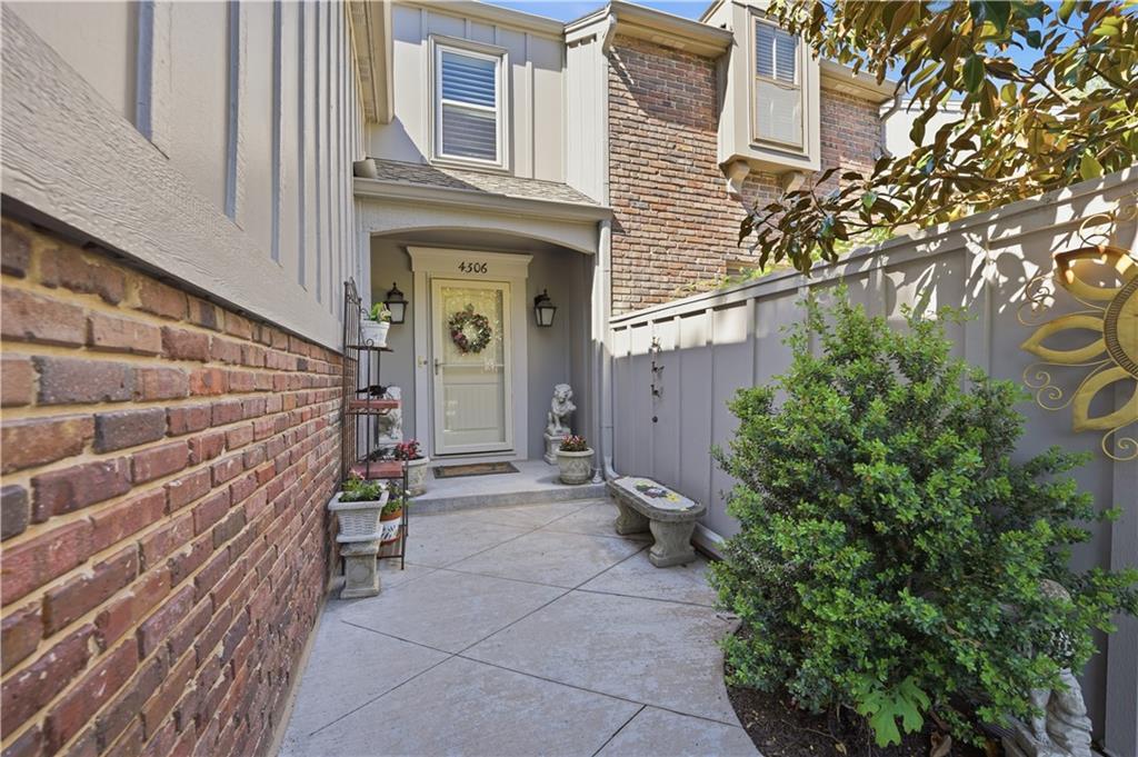 Listing Photo MLS #HMS2620661