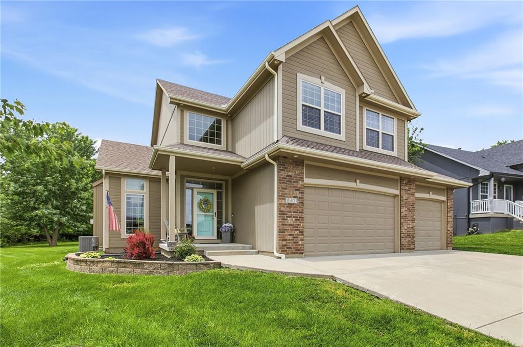 Listing Photo MLS #HMS2620789