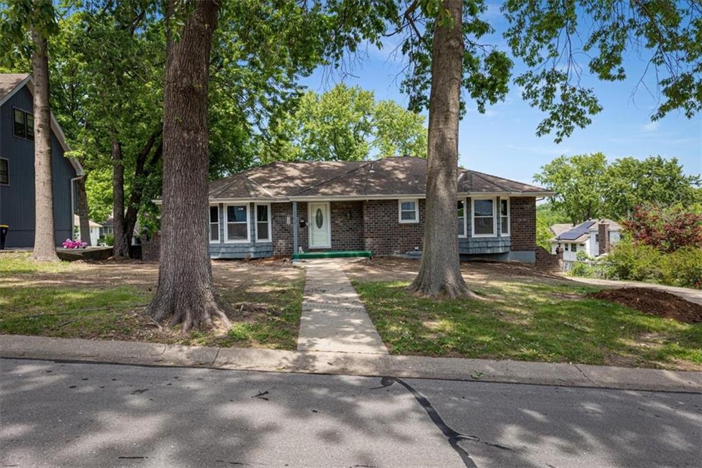 Listing Photo MLS #HMS2620795