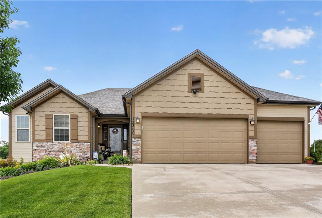 Listing Photo MLS #HMS2620894