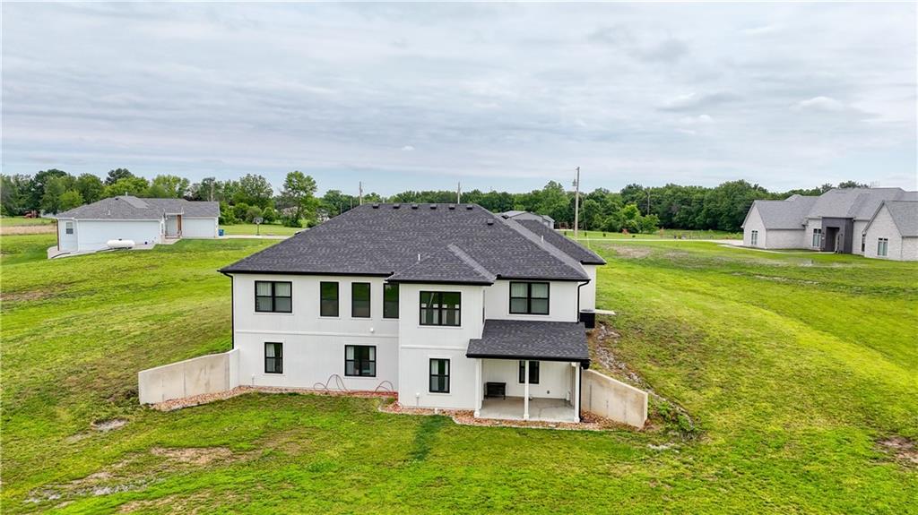 Listing Photo MLS #HMS2621026