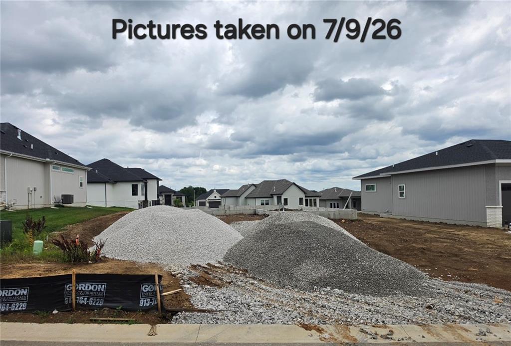 Listing Photo MLS #HMS2621359